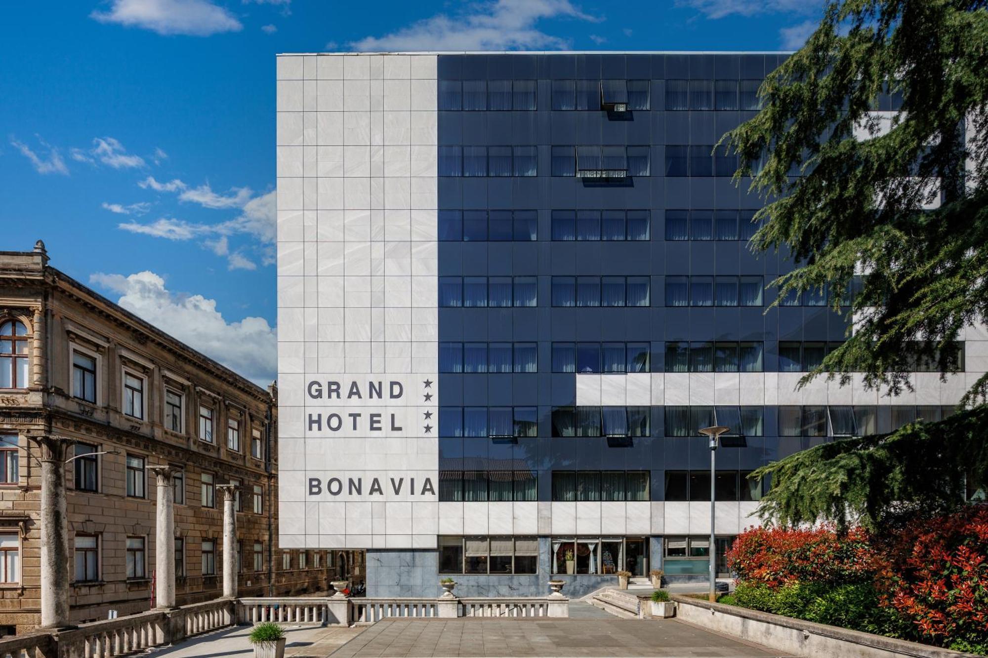 Grand Hotel Bonavia Rijeka Exterior photo